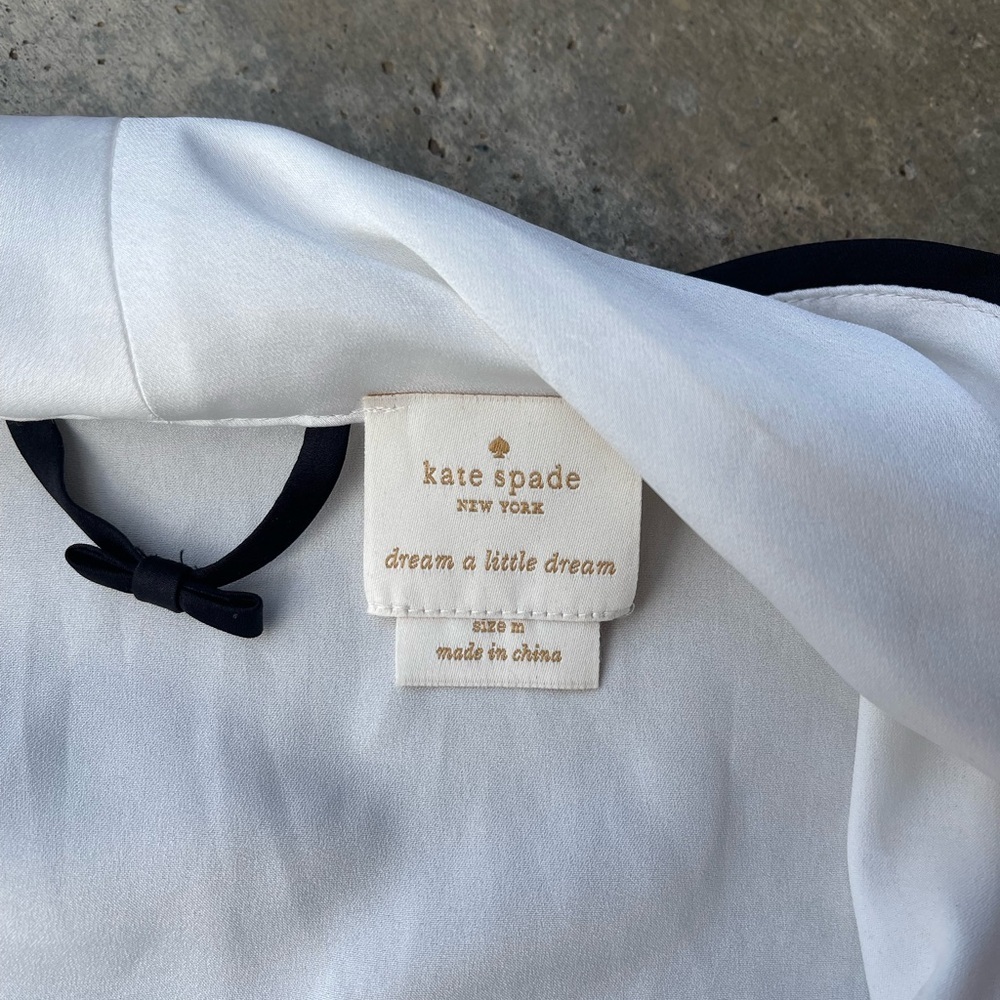 Kate Spade New York White Mrs. Embroidered Initials Bathrobe Sz Medium - Picture 3 of 5